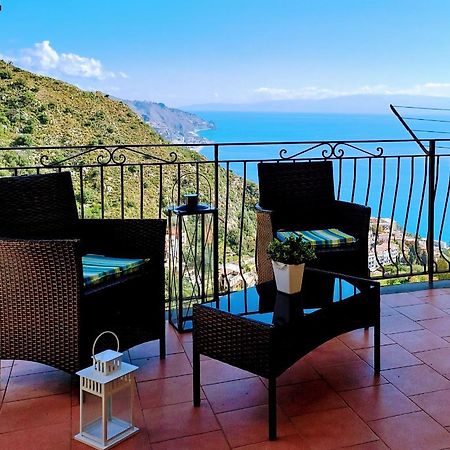 Tao Charming Apartment Taormina Eksteriør bilde