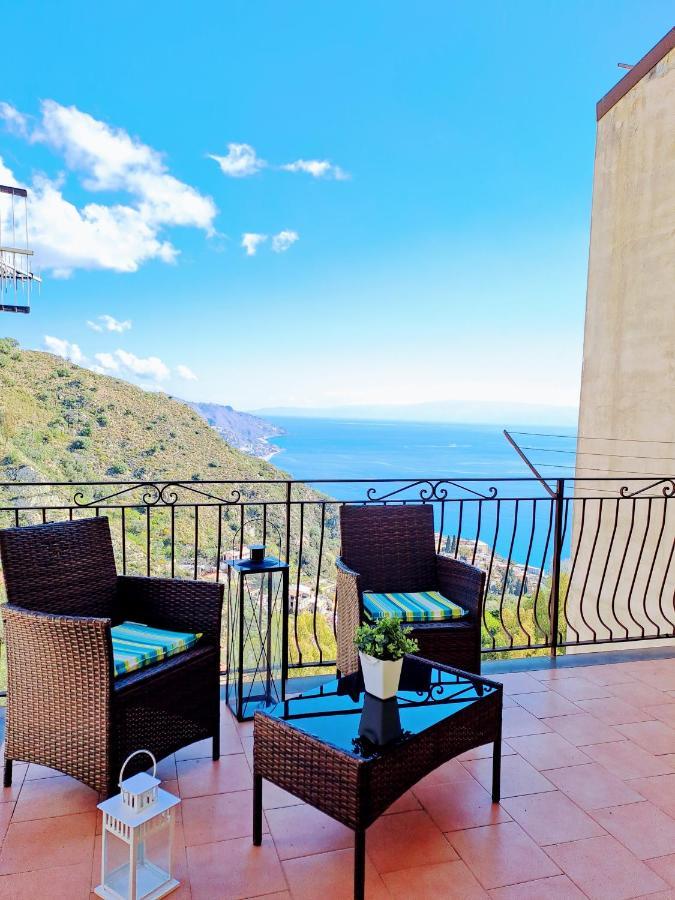 Tao Charming Apartment Taormina Eksteriør bilde